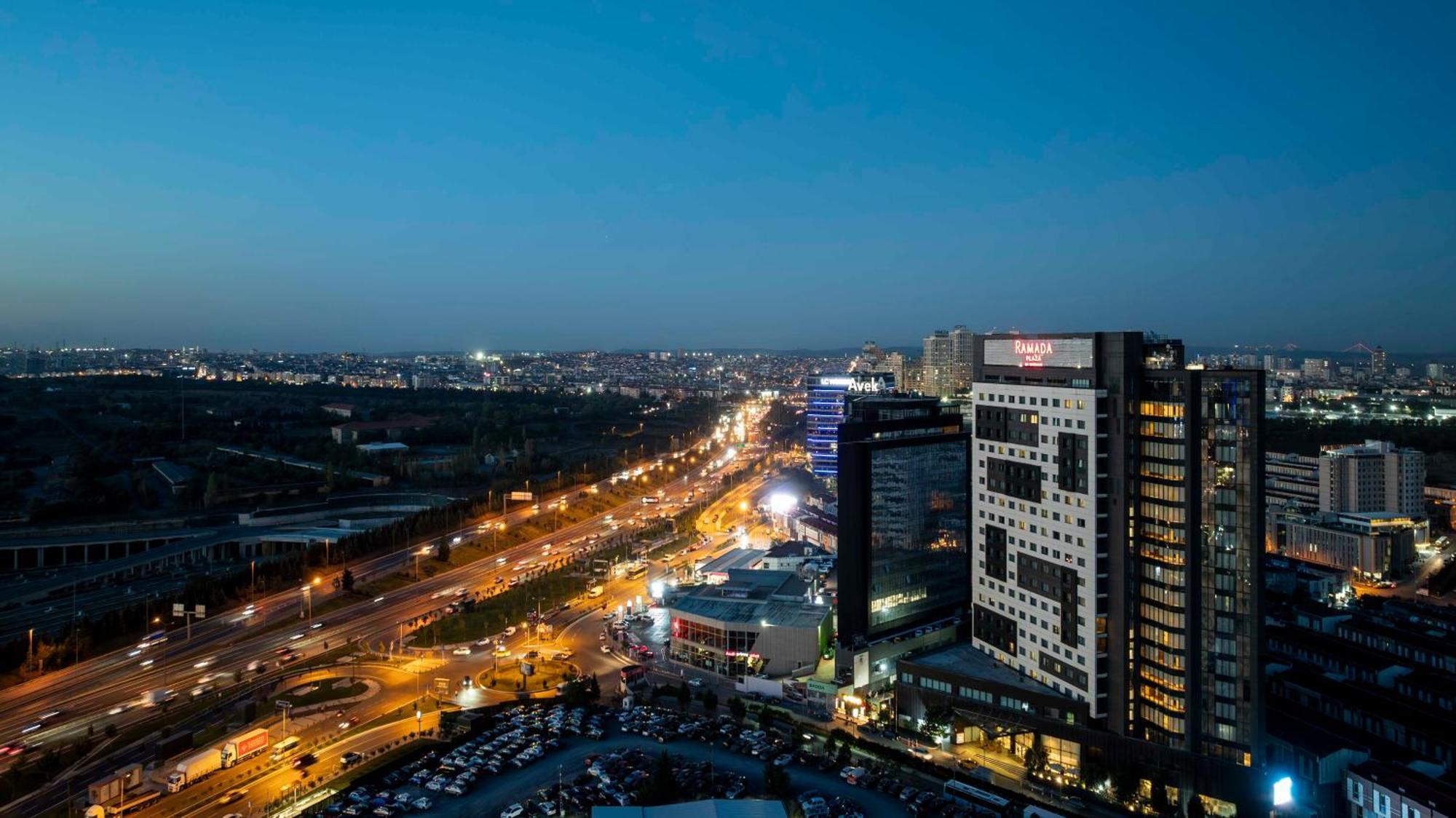 Hotel Ramada Plaza By Wyndham Istanbul Tekstilkent Exterior foto